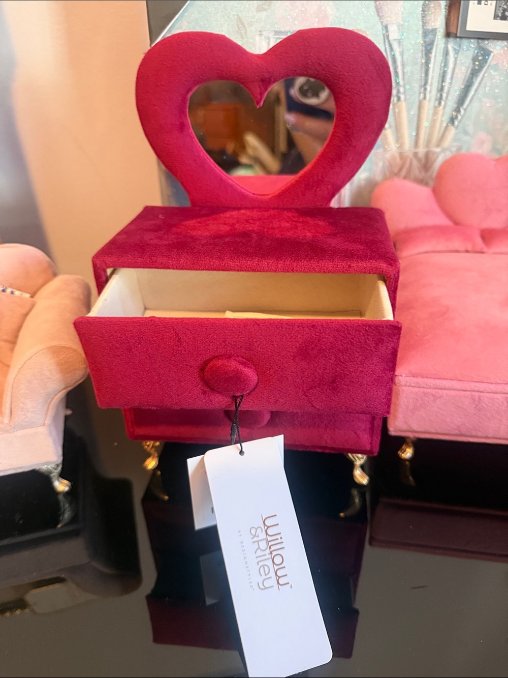 Jewelry box small couches with mirror rings and jewelry holder inside New pick 1 - Picture 7 of 7
